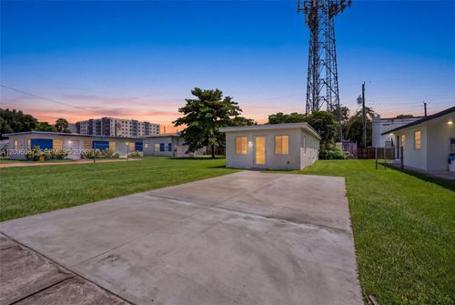 6136 Grant St, Hollywood, FL, 33024-6022 | Card Image