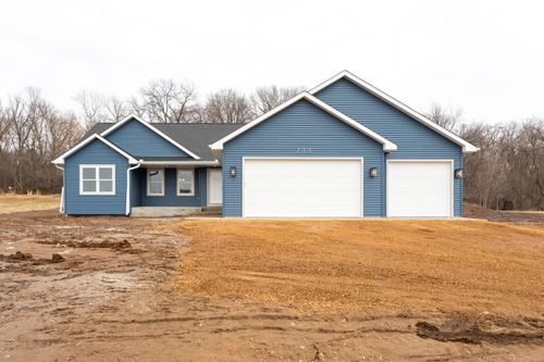 733 Magoo Rd, HUDSON, WI, 54016-7714 | Card Image