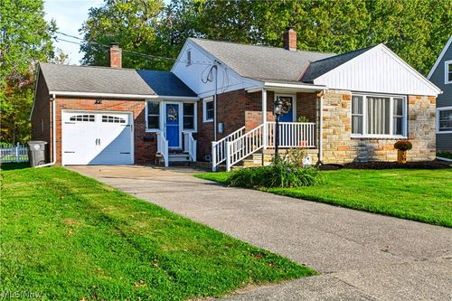 522 Allen Ave, Ashtabula, OH, 44004-2534 | Card Image