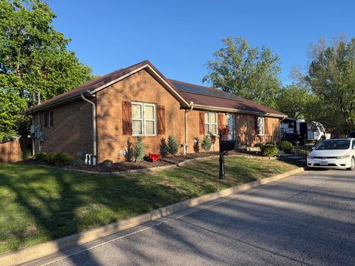 116 W Hadley St, Aurora, MO, 65605-2134 | Card Image