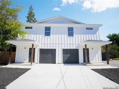 1210 S New Braunfels Ave, San Antonio, TX, 78210-2397 | Card Image