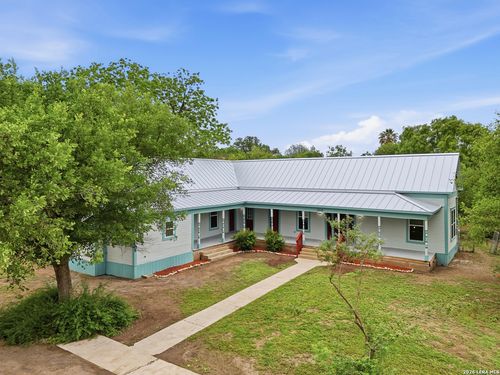 309 E Houston St, Knippa, TX, 78870 | Card Image
