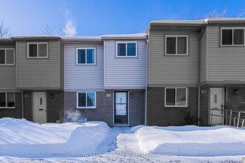 67-1347 Perez Cres, Gloucester, ON, K1J8T9 | Card Image