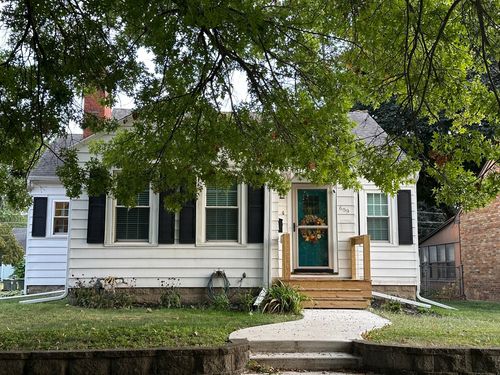 609 W 11th St, Sterling, IL, 61081-2267 | Card Image