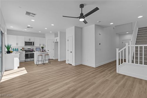 9571 Dawning Heat St, Las Vegas, NV, 89178-6266 | Card Image