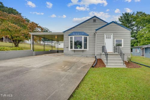240 Belmont Ave, Mount Carmel, TN, 37645-3515 | Card Image