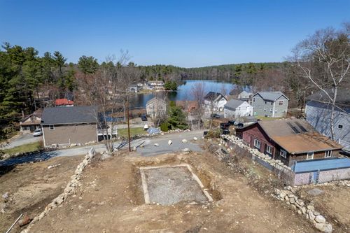 4 Andover Street, Pelham, NH, 03076 | Card Image