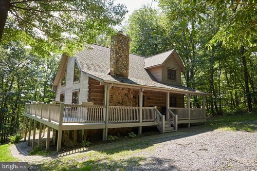 204 Farm View Ln, OAKLAND, MD, 21550-6981 | Card Image