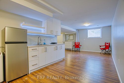52 Dartmouth Gate, Stoney Creek, ON, L8E0B9 | Card Image