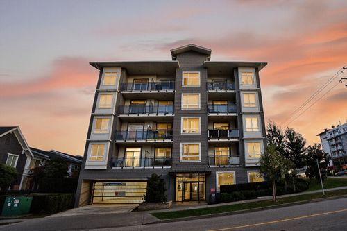 317-13628 81a Ave, Surrey, BC, V3W3E2 | Card Image