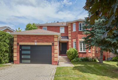 21 Crompton Dr, House other with 3 bedrooms, 4 bathrooms and 5 parking in Barrie ON | Image 1