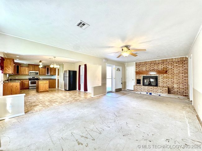 16289 W 810 Rd, House other with 4 bedrooms, 2 bathrooms and null parking in Tahlequah OK | Image 7