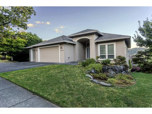 10520 Se Isaac Dr, Happy Valley, OR, 97086-6289 | Card Image