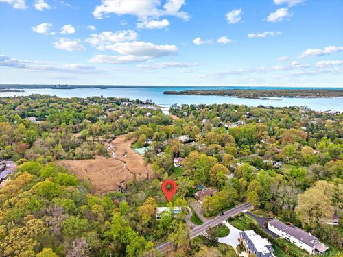 107 Wildwood Rd, Kings Point, NY, 11024-1247 | Card Image