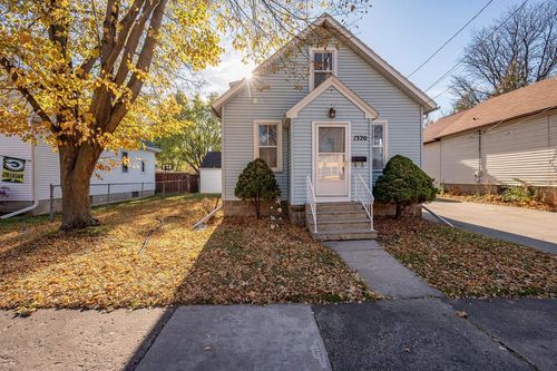 1320 Grignon Street, GREEN BAY, WI, 54301 | Card Image