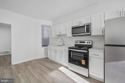 2964 N Taylor St, PHILADELPHIA, PA, 19132-1911 | Card Image