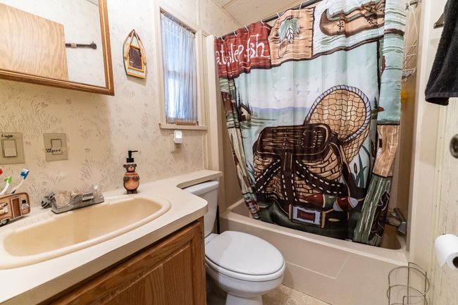 87 Cindy, Condo with 3 bedrooms, 1 bathrooms and null parking in WARRENS WI | Image 13