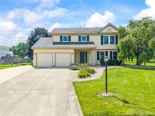 720 Woodspring Ct, Beavercreek, OH, 45430-1474 | Card Image
