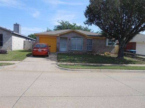 2508 Stagecoach St, Fort Worth, TX, 76133-8108 | Card Image