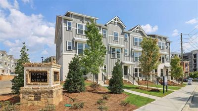 12 - 105 Chestnut Trace, Townhouse with 3 bedrooms, 3 bathrooms and 2 parking in Hapeville GA | Image 1