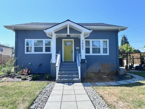 7901 16th Ave Sw, Seattle, WA, 98106-1842 | Card Image