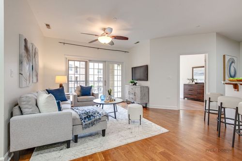 unit-301e-50 Plum Grove Rd, Palatine, IL, 60067-5252 | Card Image