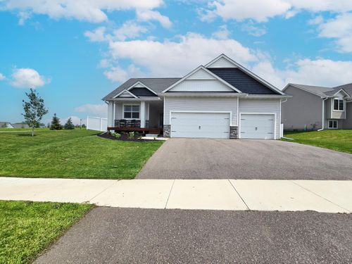 18528 Hexham Ln, LAKEVILLE, MN, 55044-2810 | Card Image