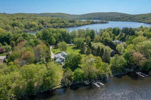 18 Arrow Point Rd, Warren, CT, 06777-1107 | Card Image