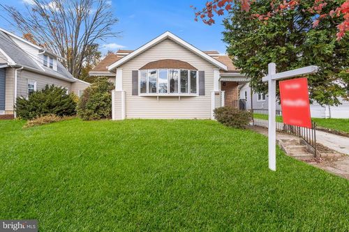 1782 Exton Ave, Hamilton, NJ, 08610-3321 | Card Image