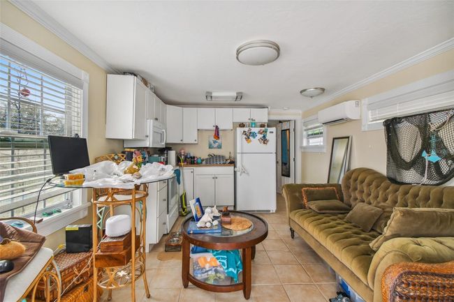 Unit B - Living Area | Image 33