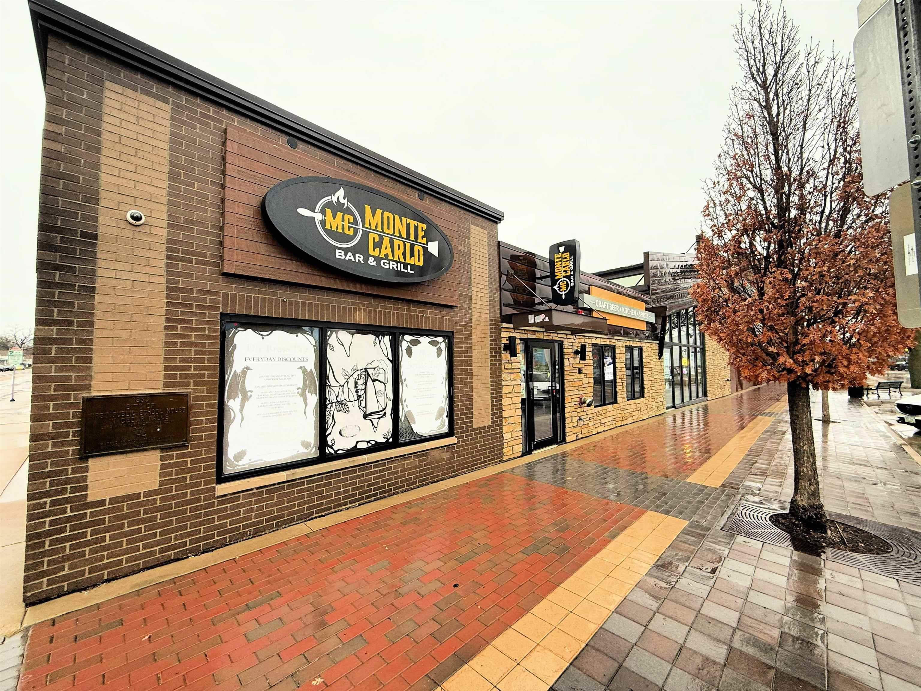 421 Main St, Cedar Falls, IA 50613