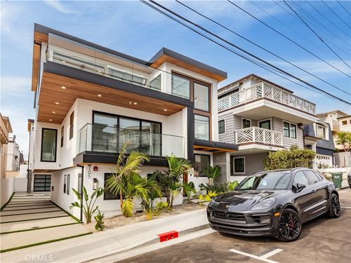 705 2nd St, Hermosa Beach, CA, 90254-5002 | Card Image