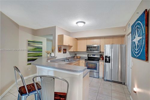 1107-1107 Villa Ln, Boynton Beach, FL, 33435-8924 | Card Image