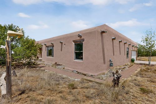 13 Domingo Rd, Santa Fe, NM, 87508-8256 | Card Image