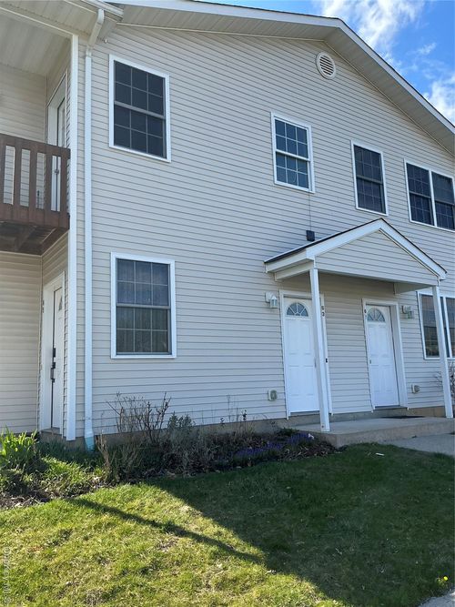 63 Pipetown Hill Rd, Nanuet, NY, 10954-5959 | Card Image