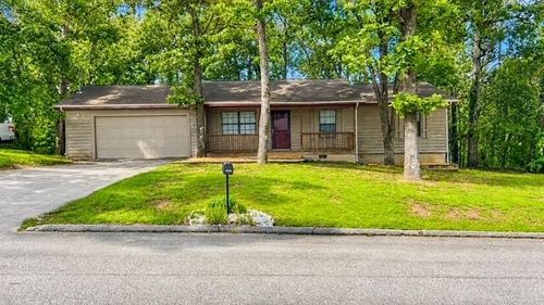 7432 Hydrus Dr, Harrison, TN, 37341-9324 | Card Image