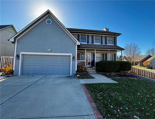 2213 Se 3rd St, Lee's Summit, MO, 64063-5156 | Card Image