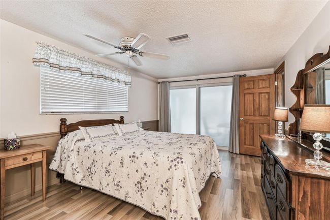 12101 Meadowbrook Ln, House other with 3 bedrooms, 2 bathrooms and null parking in Bayonet Point FL | Image 14