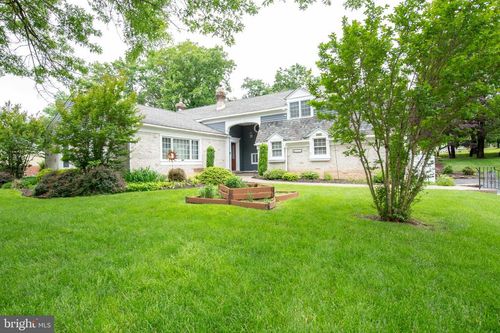 103 Briarwood Dr, HOLLAND, PA, 18966-2219 | Card Image