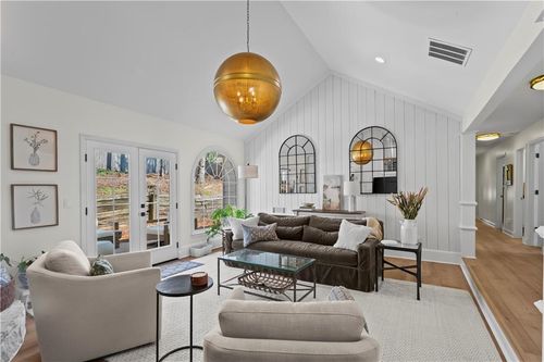 2669 Chimney Springs Dr, Marietta, GA, 30062-7300 | Card Image