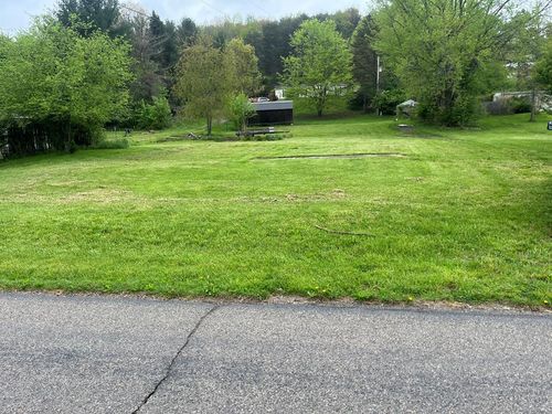 1855 Greenbriar Rd, Portsmouth, OH, 45662-8916 | Card Image