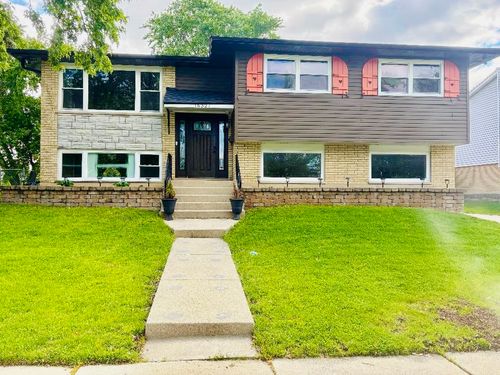 16327 Olcott Ave, Tinley Park, IL, 60477-1518 | Card Image