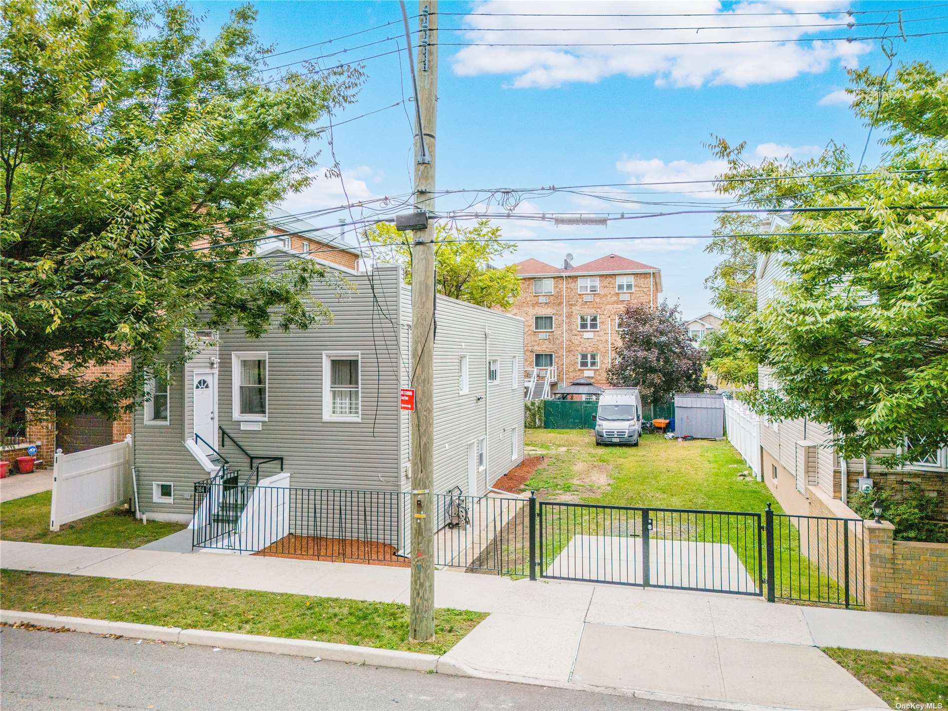 Emerson Ave, Bronx, NY 10465