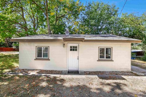 231 E Reed St, Hagerman, ID, 83332-5656 | Card Image