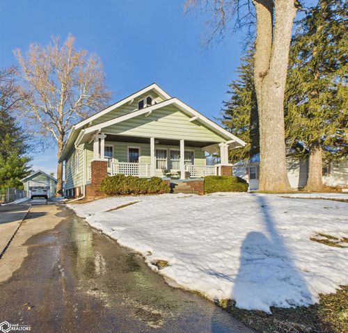 415 College Ave, Oskaloosa, IA, 52577-1718 | Card Image