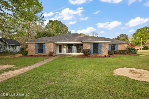 5900 Kristen Dr, Jackson, MS, 39211-2832 | Card Image