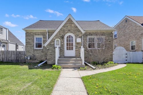 1726 S 53rd Street, West Milwaukee, WI, 53214 | Card Image