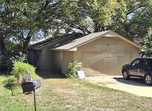 416 N Moore Avenue, Claremore, OK, 74017 | Card Image