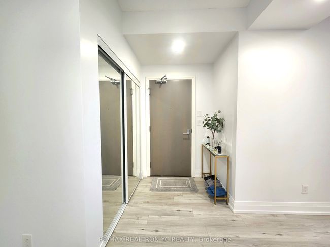 1007 - 7165 Yonge St, Condo with 2 bedrooms, 1 bathrooms and 1 parking in Thornhill ON | Image 13