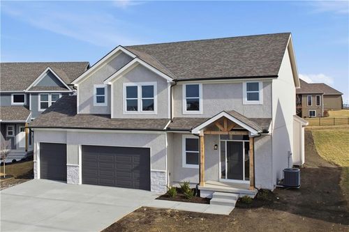 8012 Se Hoot Owl St, Blue Springs, MO, 64014-2240 | Card Image